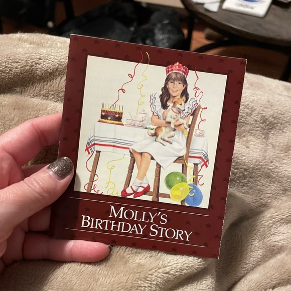 American Girl / Pleasant Company Doll Molly’s Birthday Story pamphlet - Picture 1 of 5
